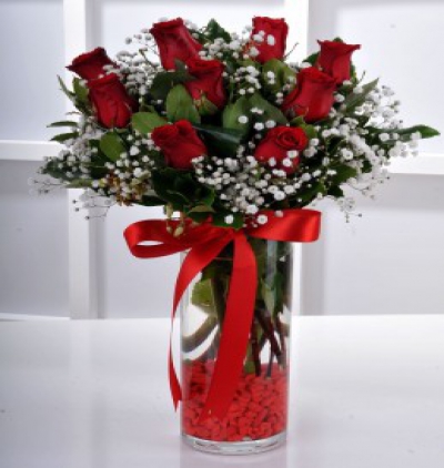 9 kırmızı gül buketi Çiçeği & Ürünü Vazoda 9 Kırmızı Gül 