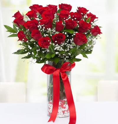 11 kırmızı gül vazoda Çiçeği & Ürünü 25 Kırmızı Gül Vazoda 